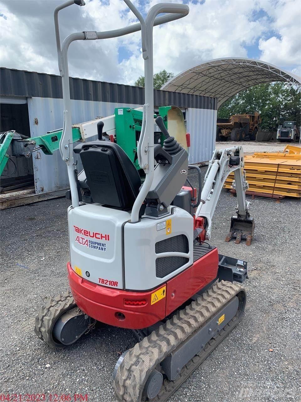 Takeuchi TB210R Miniescavadeiras