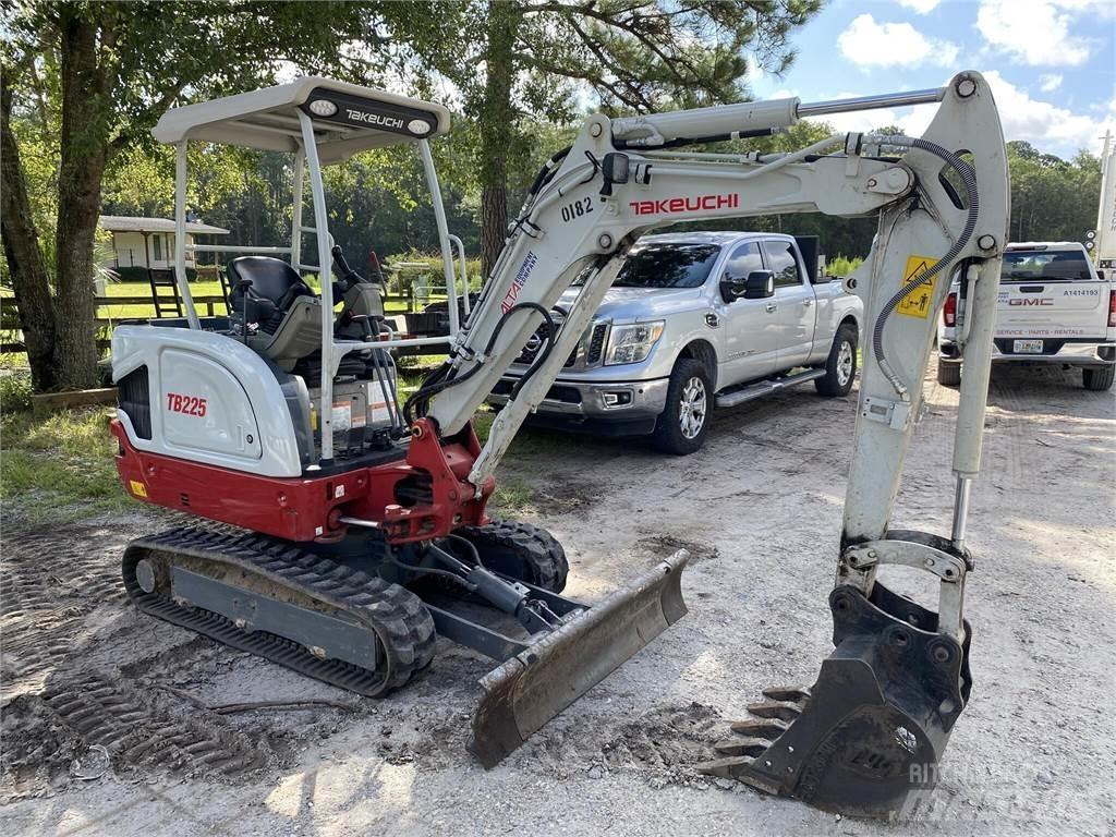 Takeuchi TB225 Miniescavadeiras