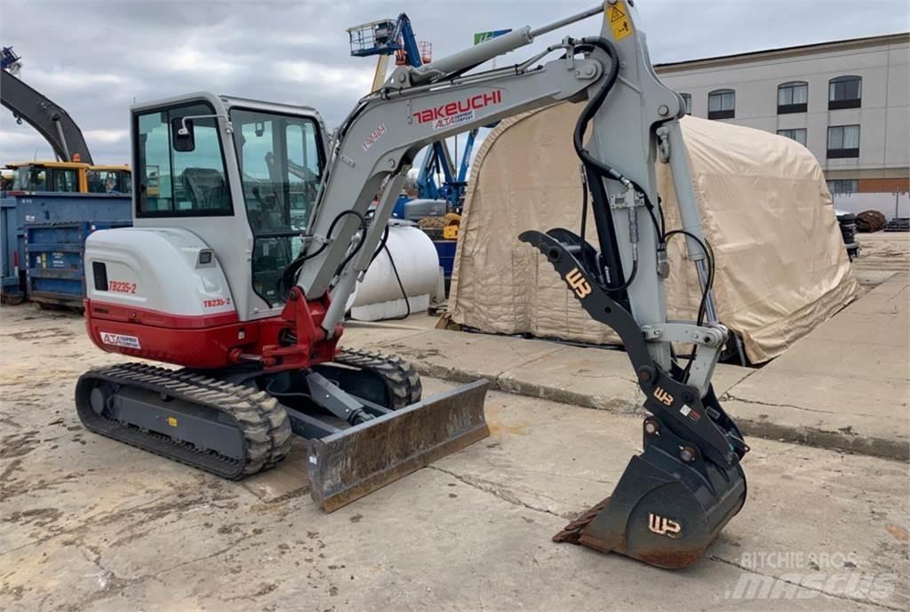 Takeuchi TB235-2 Miniescavadeiras