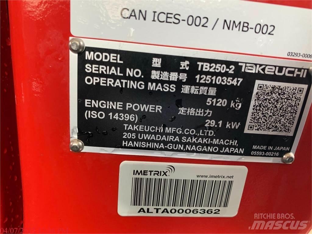 Takeuchi TB250-2 Miniescavadeiras