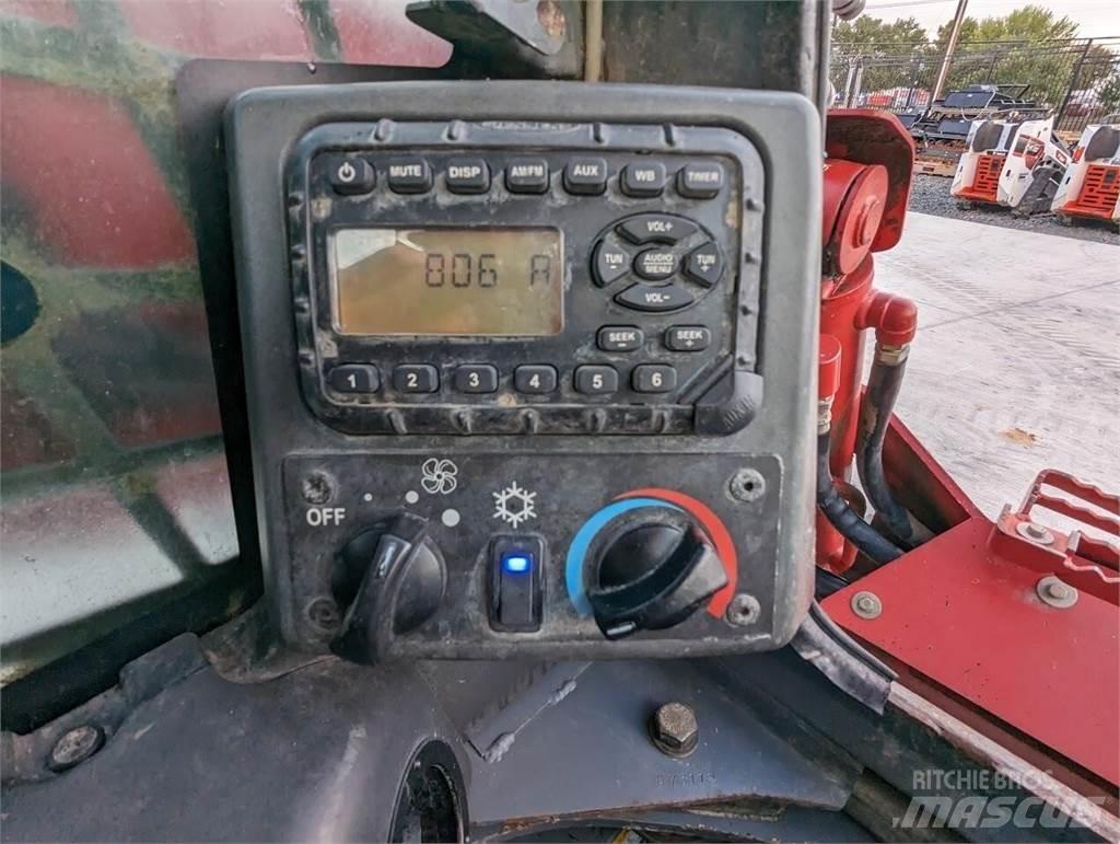 Takeuchi TL12V2 Minicarregadeiras