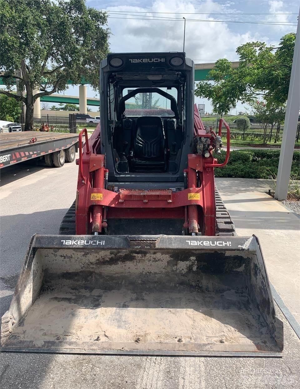 Takeuchi TL12V2 Minicarregadeiras