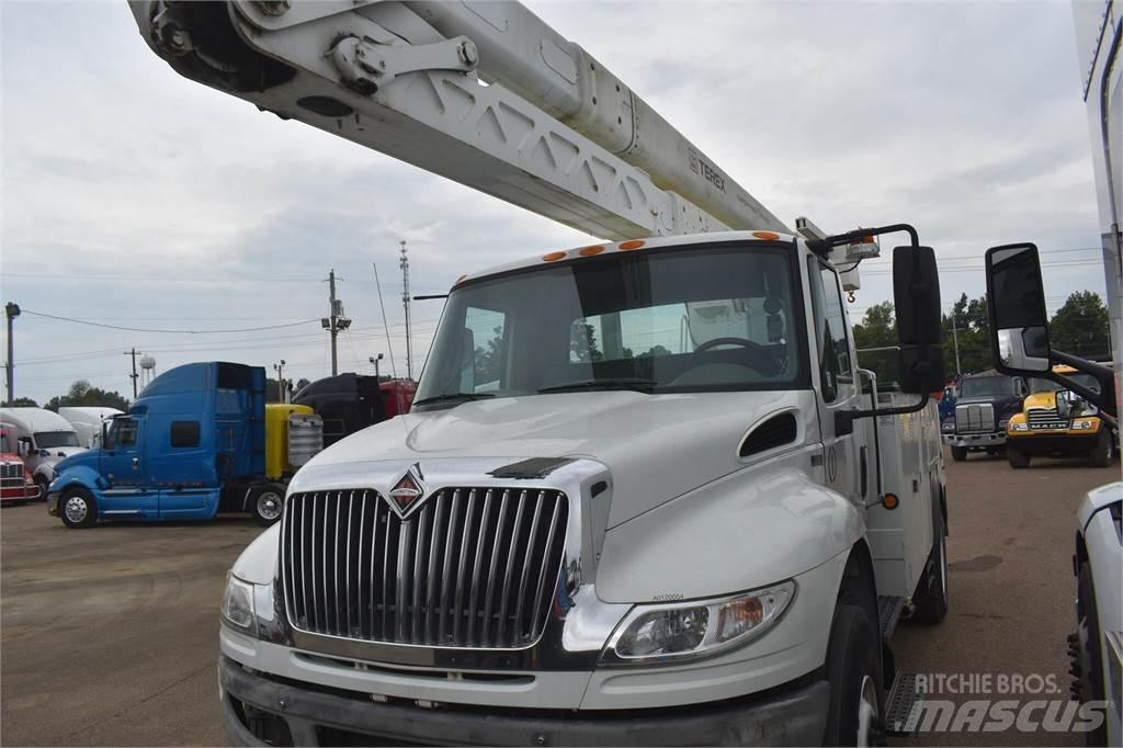 Terex HRX55 Plataformas aéreas montadas em camião