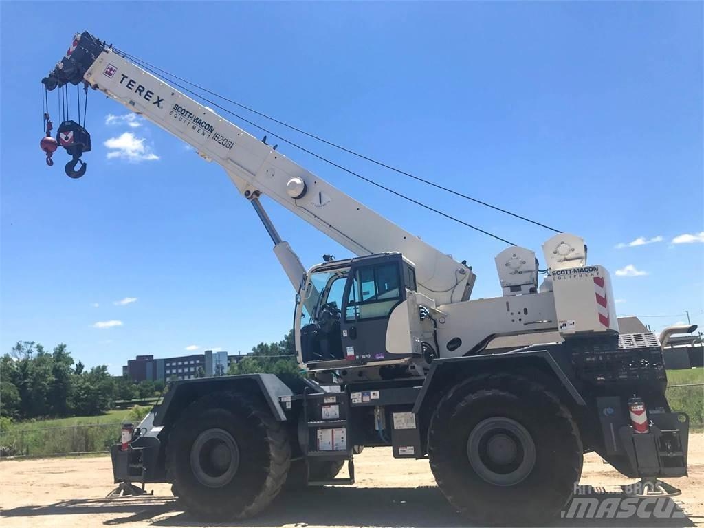 Terex RT670 Gruas Fora-de-estrada