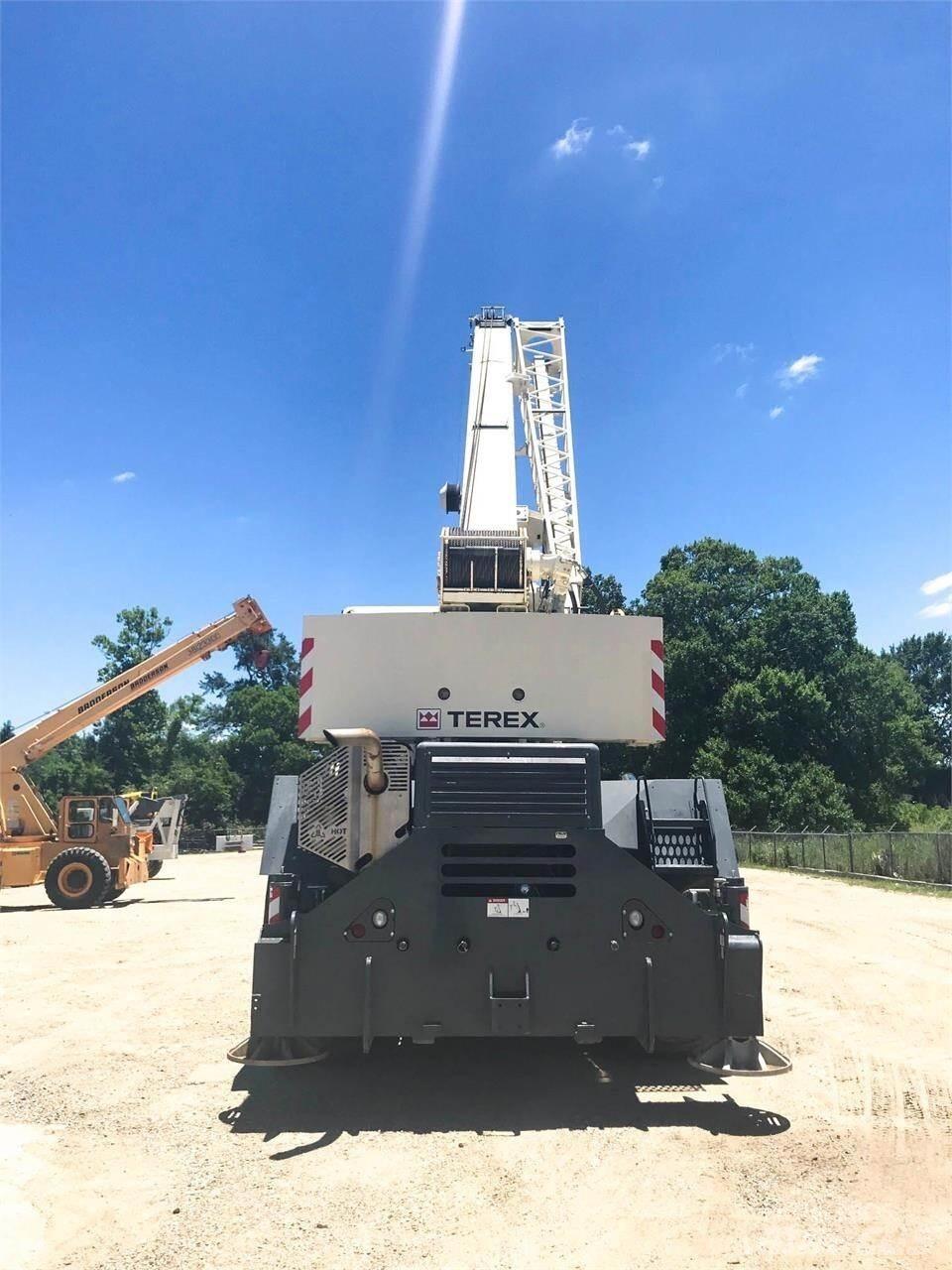 Terex RT670 Gruas Fora-de-estrada