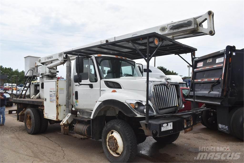 Terex XT PRO 60 Plataformas aéreas montadas em camião
