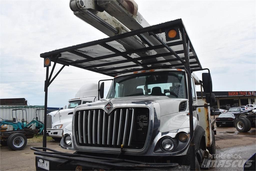 Terex XT PRO 60 Plataformas aéreas montadas em camião