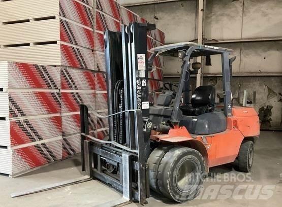 Toyota 7FDU45 Empilhadores - Outros