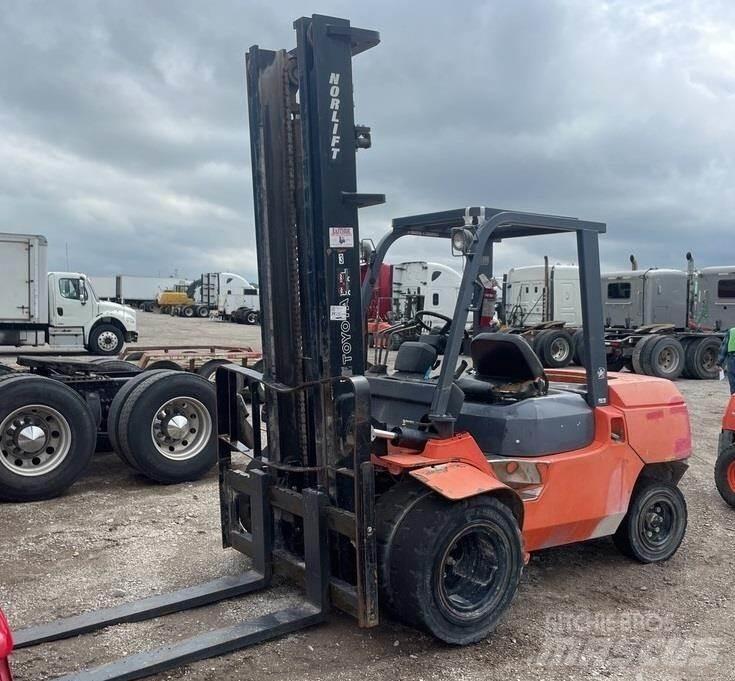 Toyota 7FDU45 Empilhadores - Outros