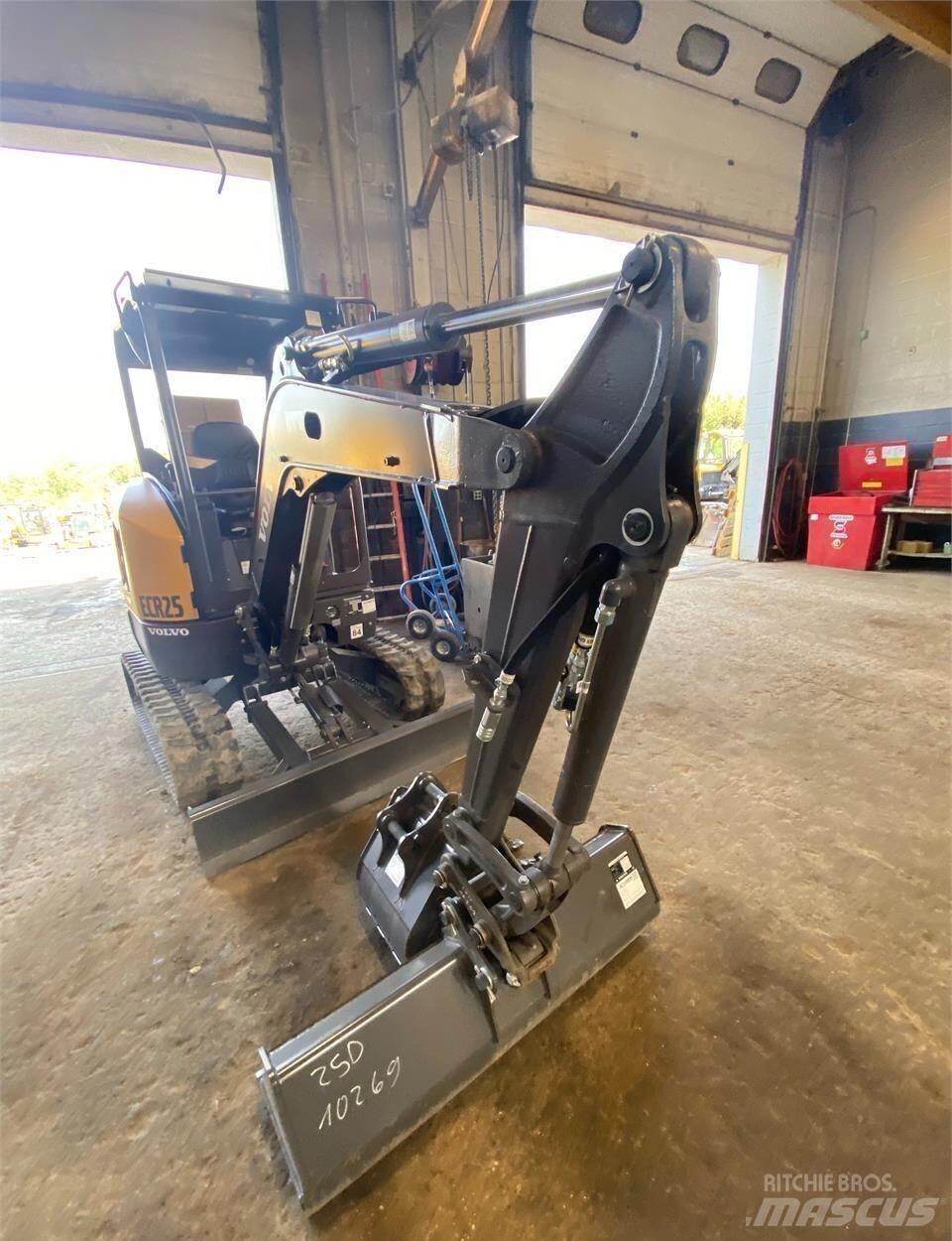 Volvo ECR25D Miniescavadeiras