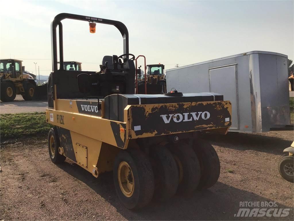 Volvo PT125C Cilindros Compactadores de pneus