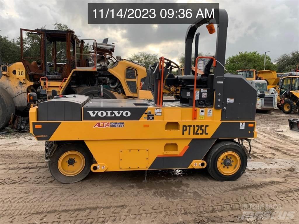 Volvo PT125C Cilindros Compactadores de pneus