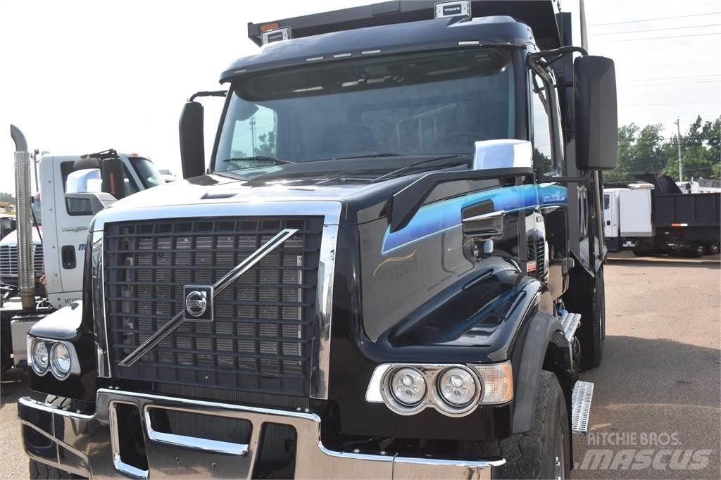 Volvo VHD104F300 Camiões basculantes