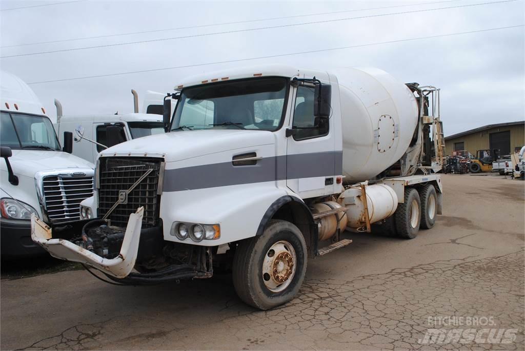 Volvo VHD64B200 Caminhões de betonagem