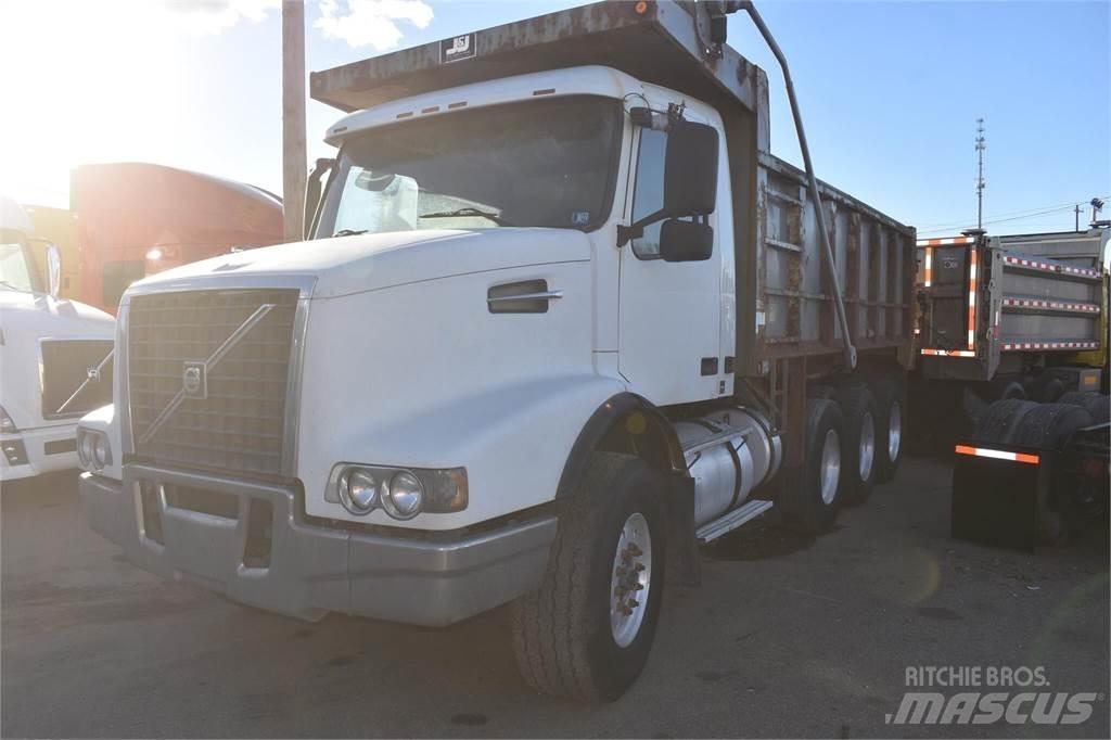 Volvo VHD84B200 Camiões basculantes