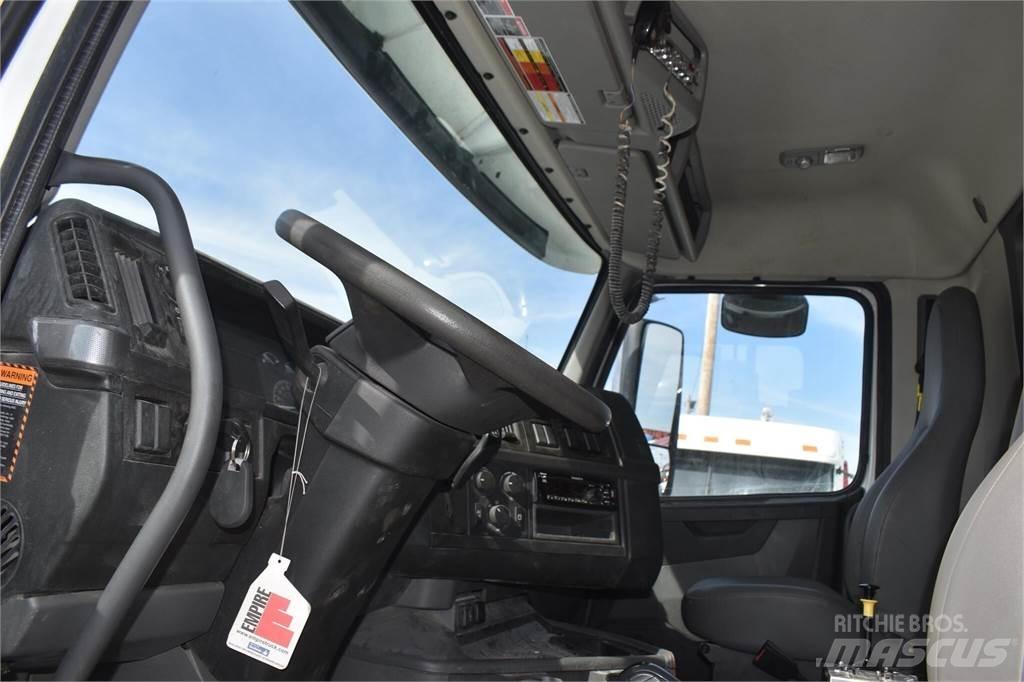 Volvo VHD84B300 Camiões basculantes