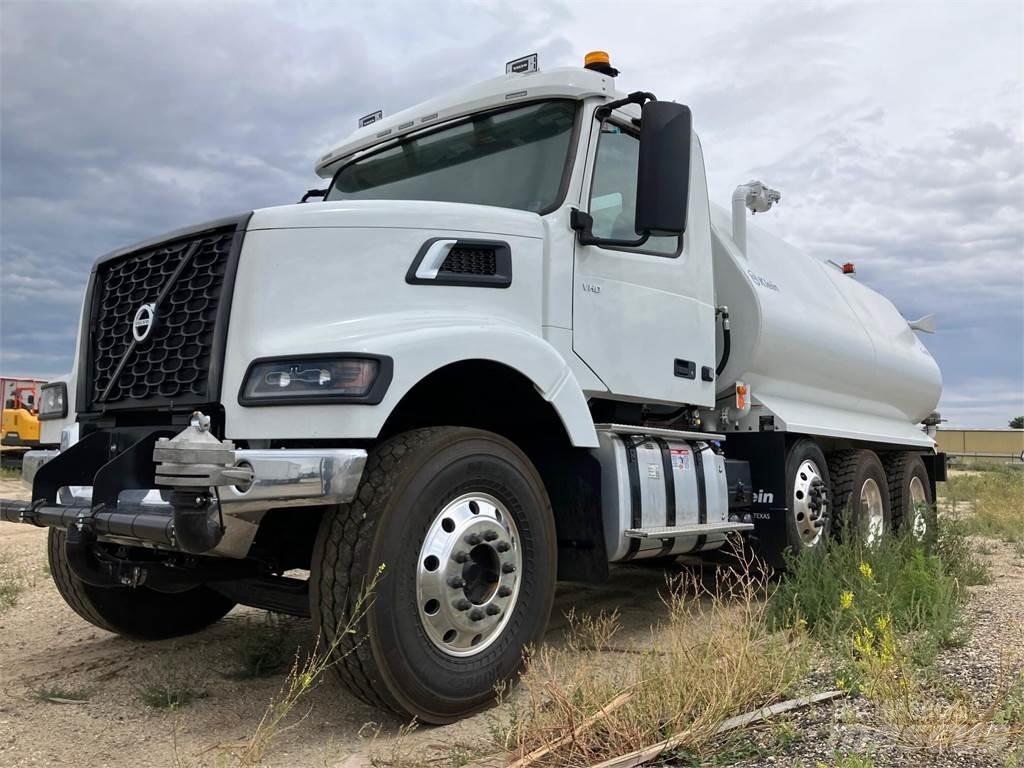 Volvo VHD84F300 Camiões-cisterna