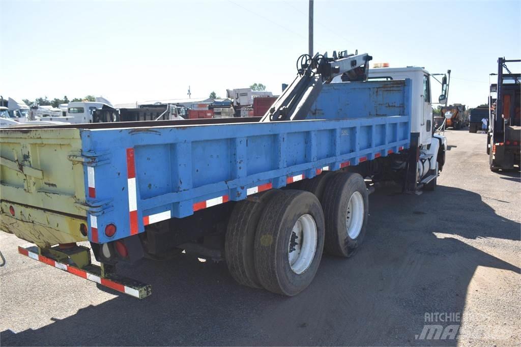 Volvo WG64 Camiões grua