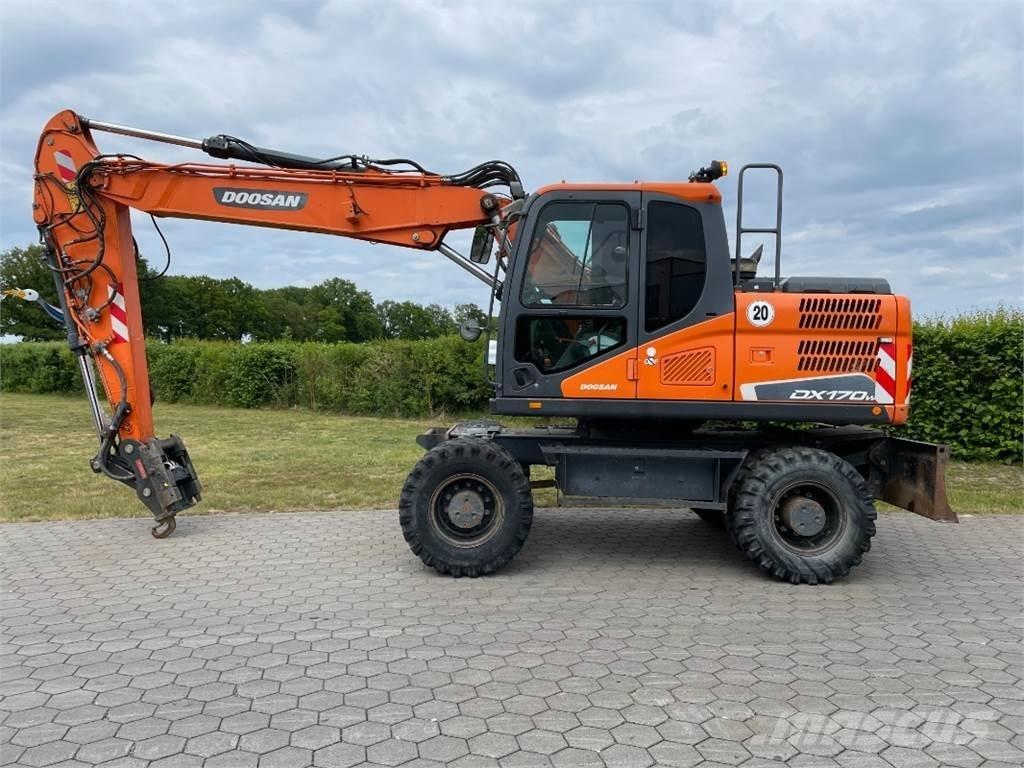 Doosan DX170W-5 Escavadoras de rodas