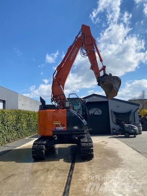 Hitachi 135US-6 Escavadeiras de esteiras