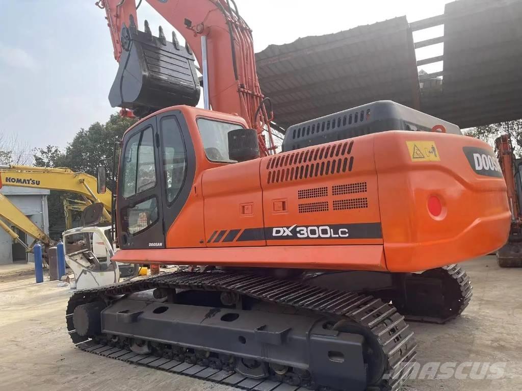 Doosan DX300LC Escavadeiras de esteiras