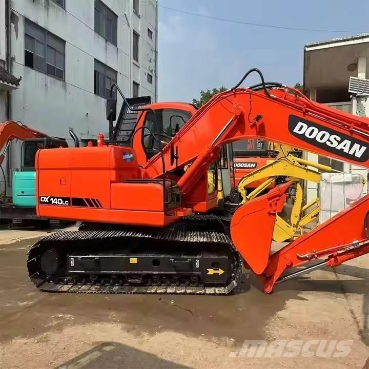 Doosan DX150 Escavadeiras de esteiras