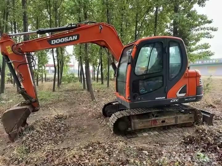 Doosan DX75 Escavadeiras de esteiras