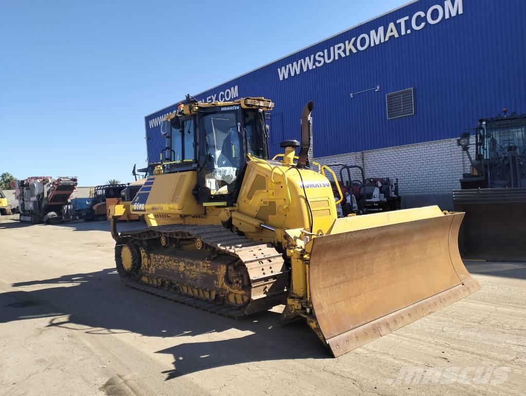 Komatsu D61PX-24EO Dozers - Tratores rastos