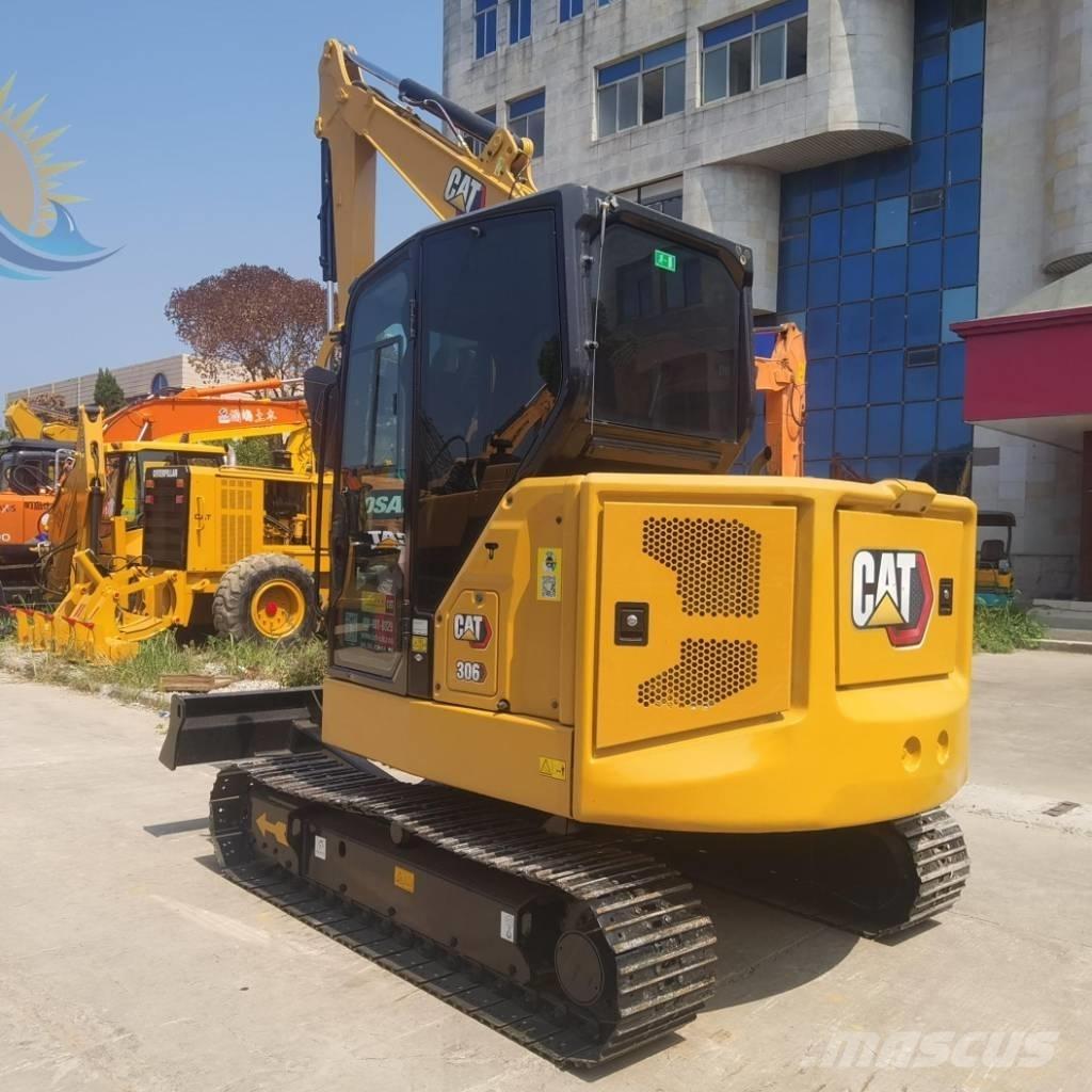 CAT 306 Miniescavadeiras