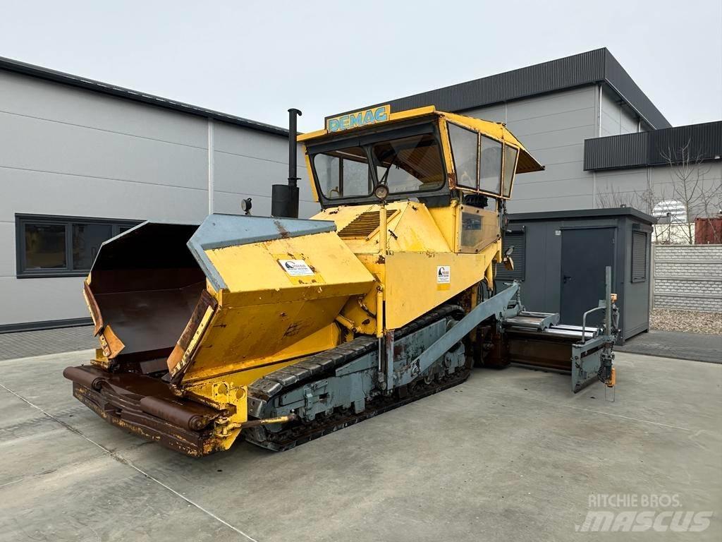 Demag DF 140 C Espalhadoras de asfalto