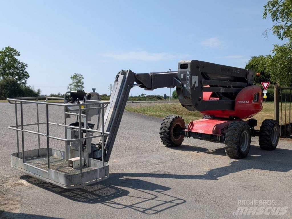 Manitou 180 ATJ Elevadores braços articulados