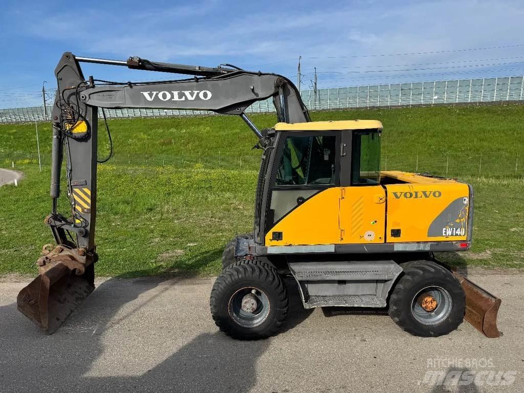 Volvo EW140 Escavadoras de rodas