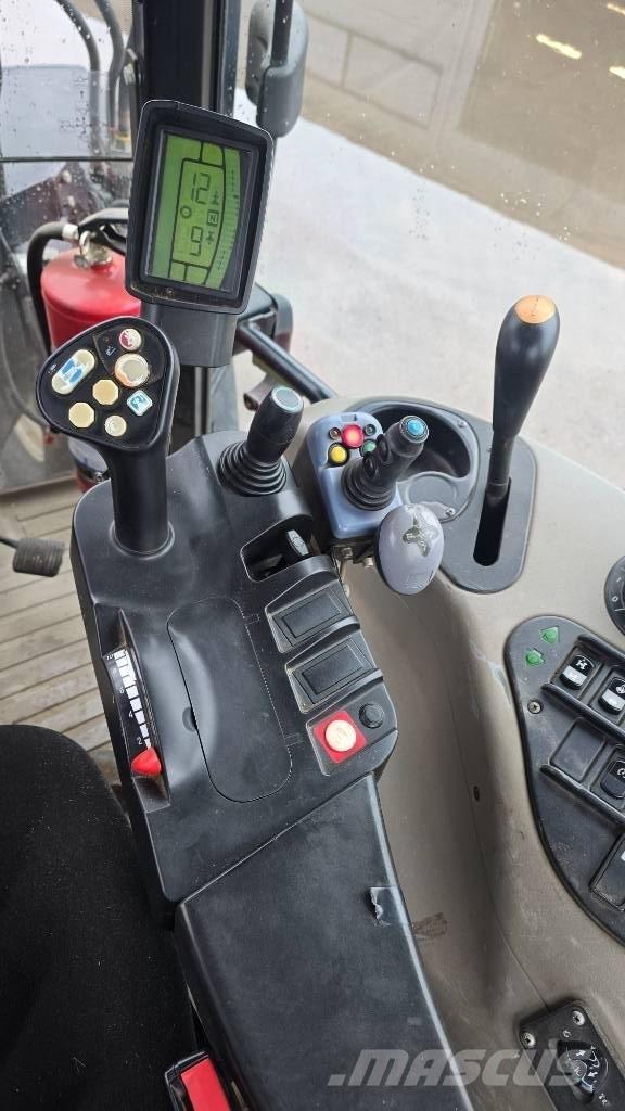 Case IH MXU 135 Tratores Agrícolas usados