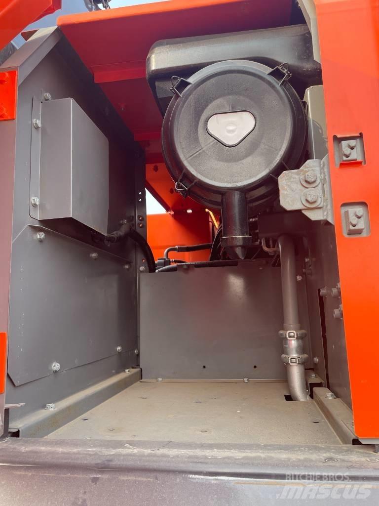 Hitachi 240 Escavadoras Midi 7t - 12t