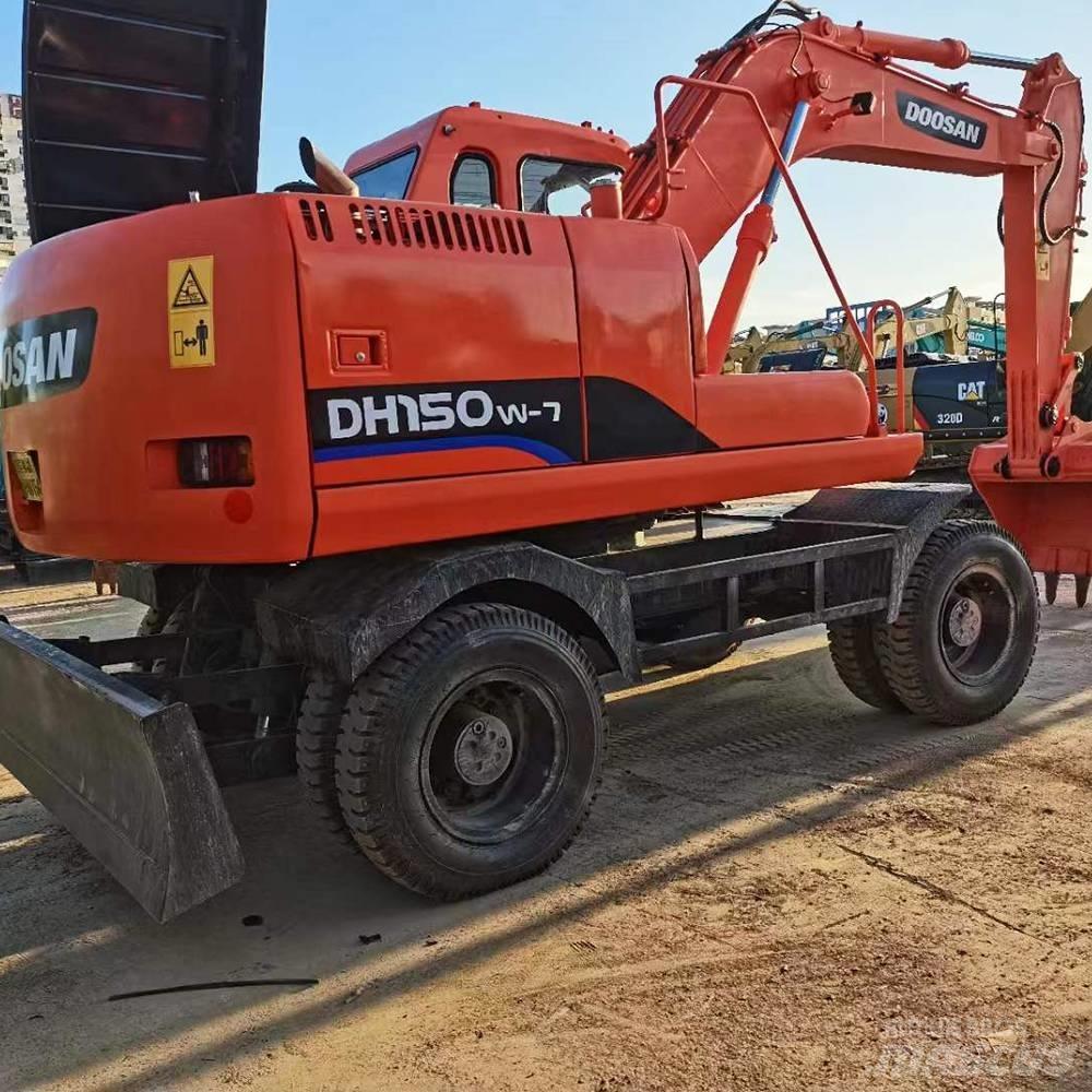Doosan 150 W-7 Escavadoras de rodas