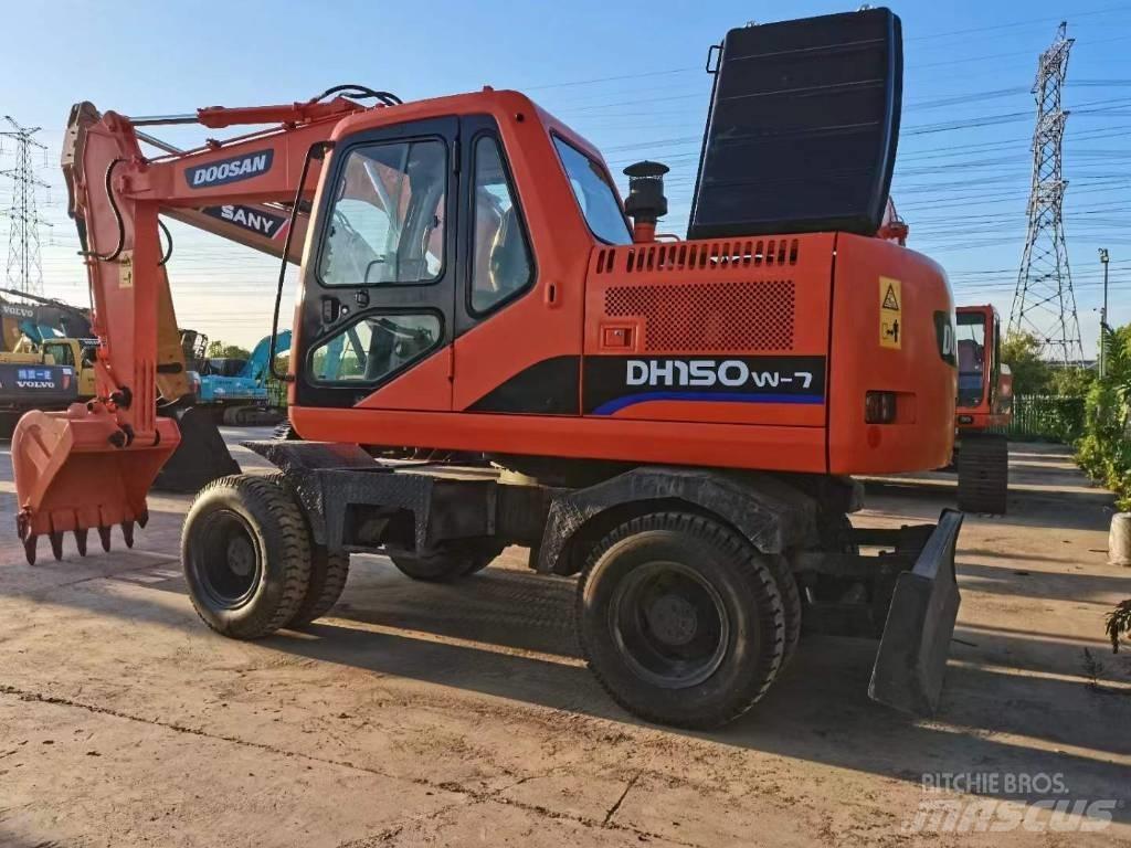 Doosan 150 W-7 Escavadoras de rodas