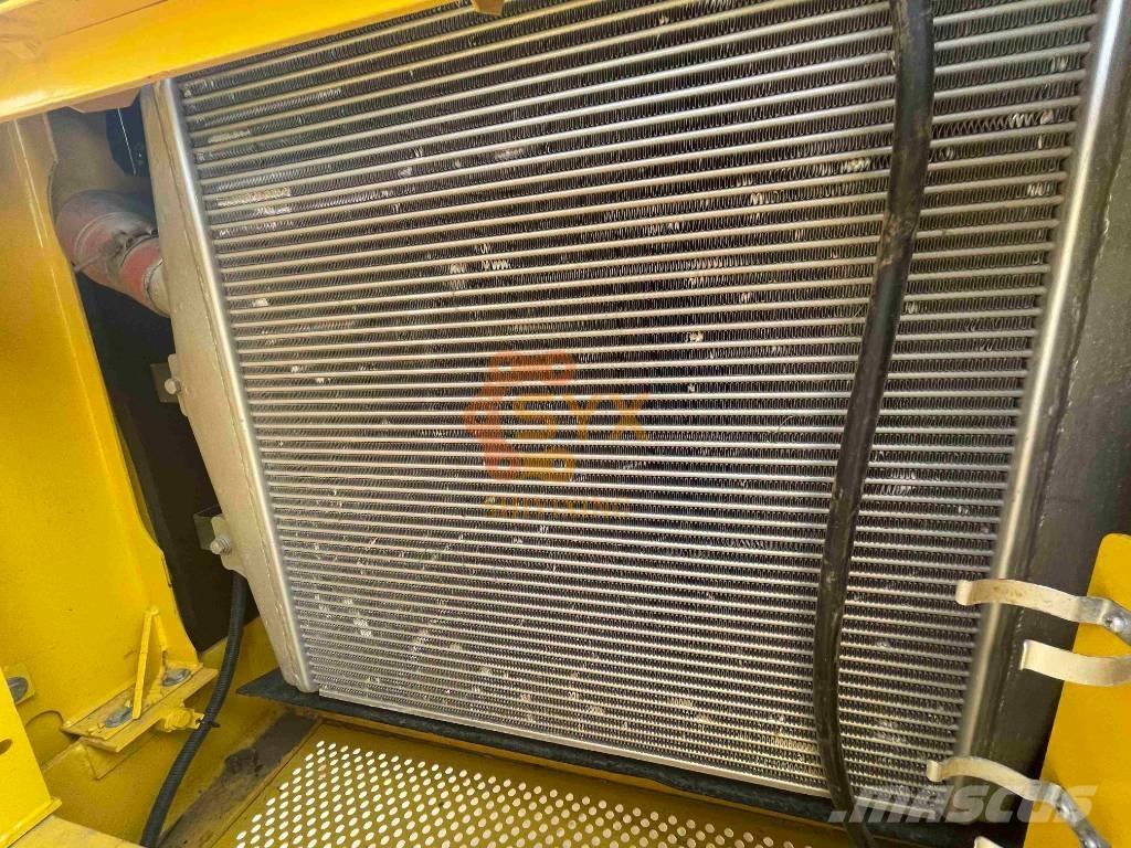 Komatsu PC 450 LC-8 Escavadeiras de esteiras