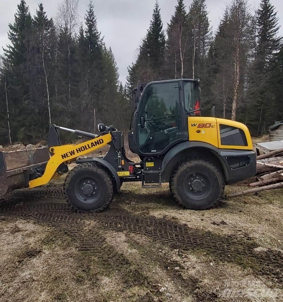 New Holland W80C Carregadeiras de rodas