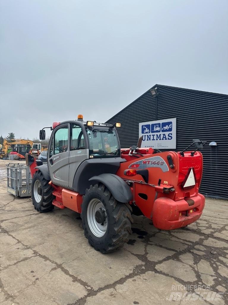 Manitou MT1440 Manipulador telescópico