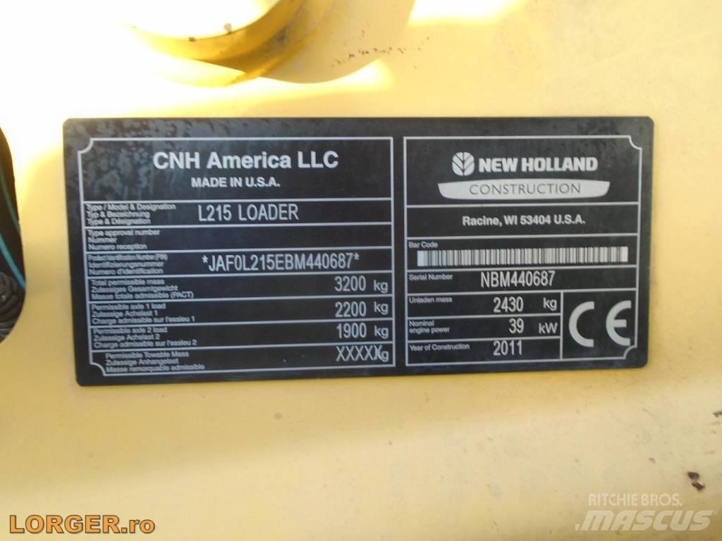 New Holland L 215 Minicarregadeiras