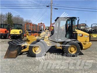 CAT 906M Carregadeiras de rodas
