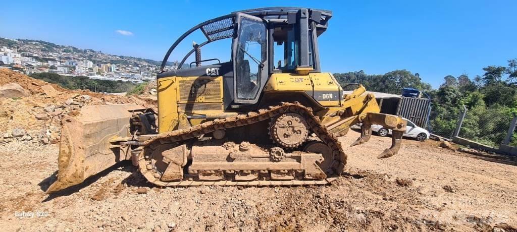 CAT D 6 N Dozers - Tratores rastos