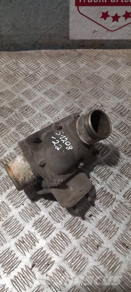 Scania 94 D.  1381494 Radiadores camiões e carrinhas