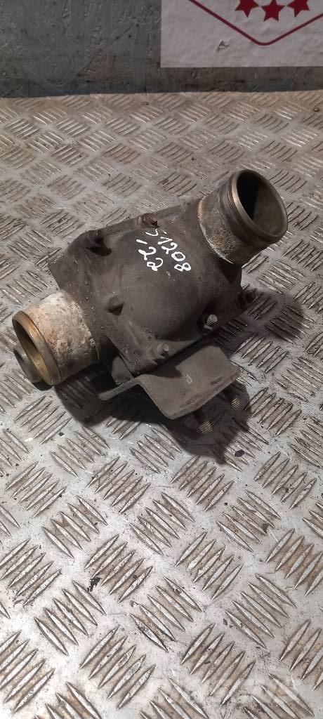 Scania 94 D.  1381494 Radiadores camiões e carrinhas