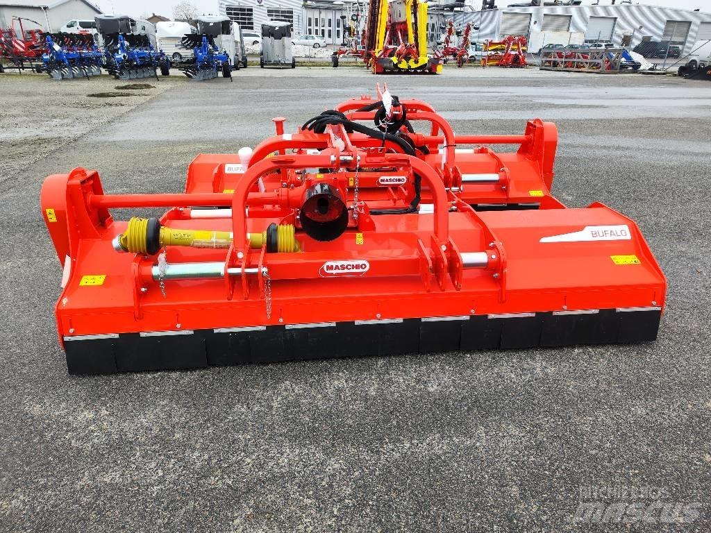 Maschio Bufalo 300 Gadanheiras e cortadores de folhas para pastos