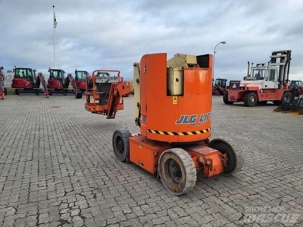 JLG E 300 AJP Elevadores braços articulados