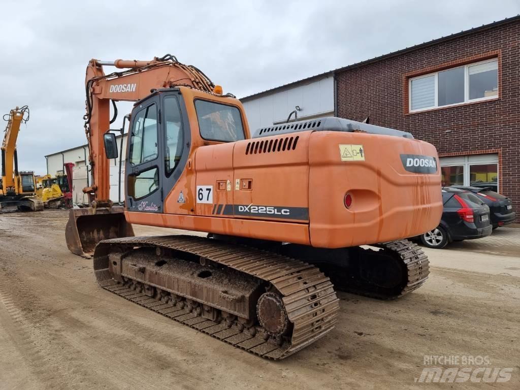 Doosan DX 225 LC Escavadeiras de esteiras