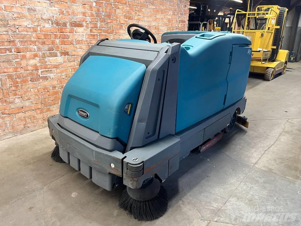 Tennant M 17 Máquinas lavadoras e varredoras