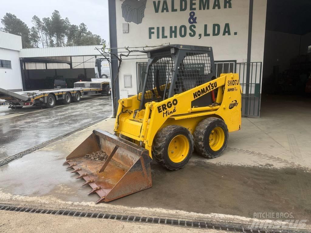 Komatsu SK 07 J-2 Minicarregadeiras