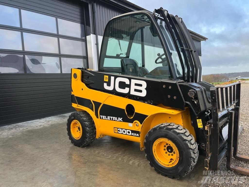 JCB TLT 30 D Manipulador telescópico